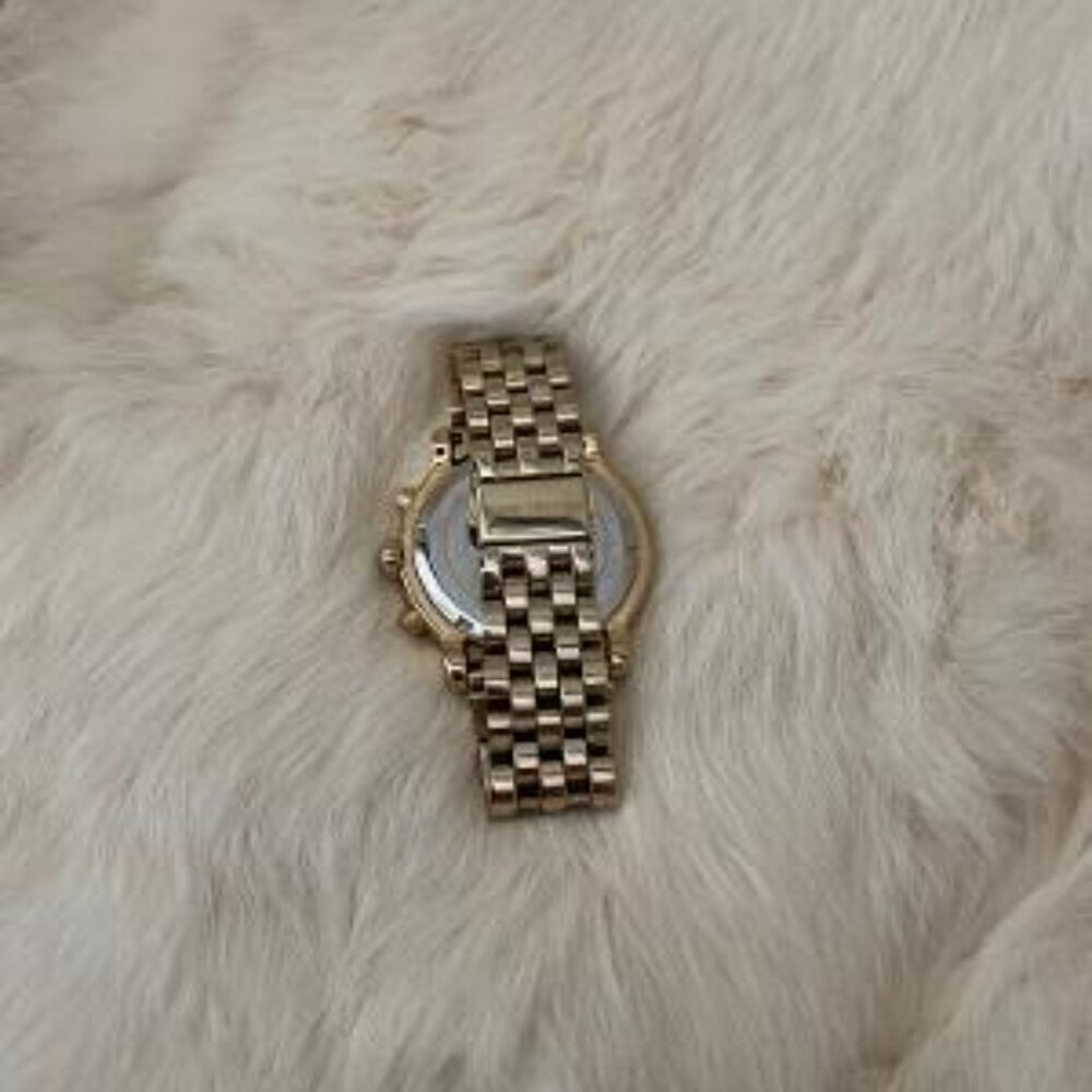 Michael Kors Gold Tone Big Face Ladies Watch. MK5982 - Picture 3 of 9